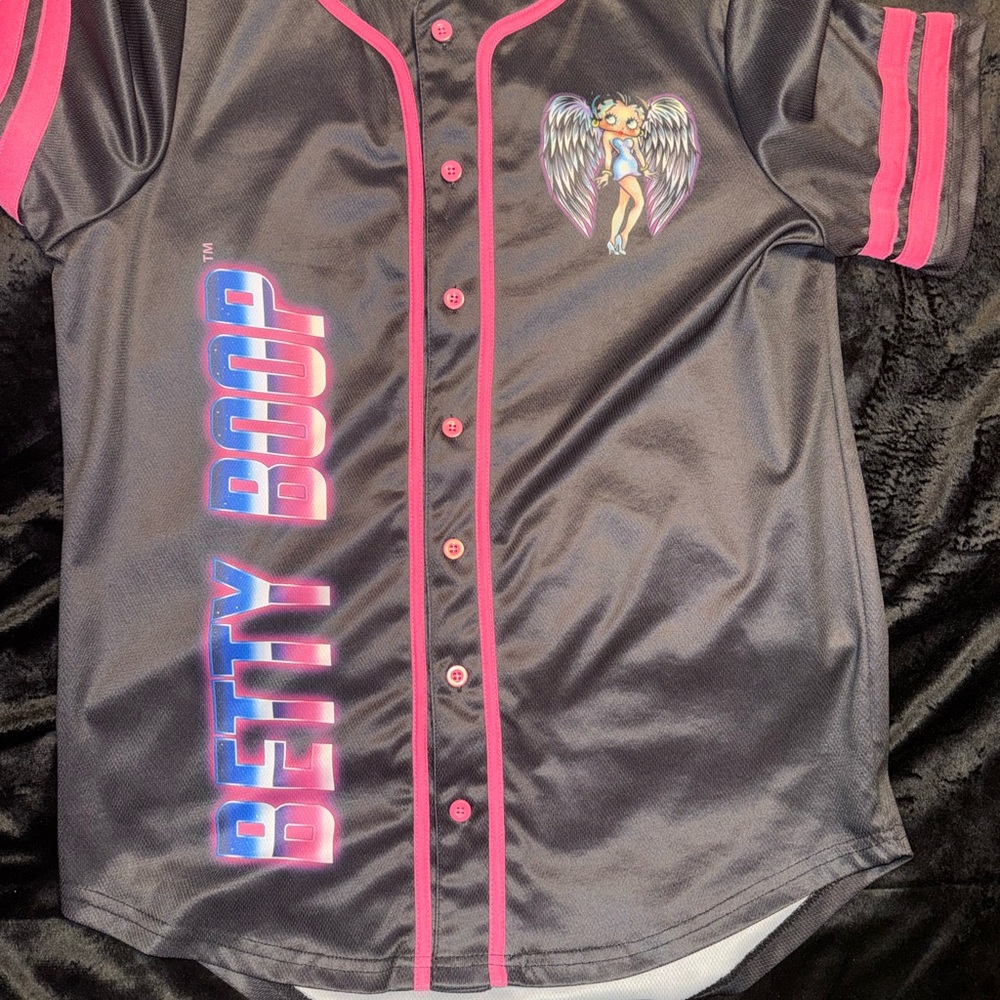 Betty Boop Jersey in Black with Pink Highlights
